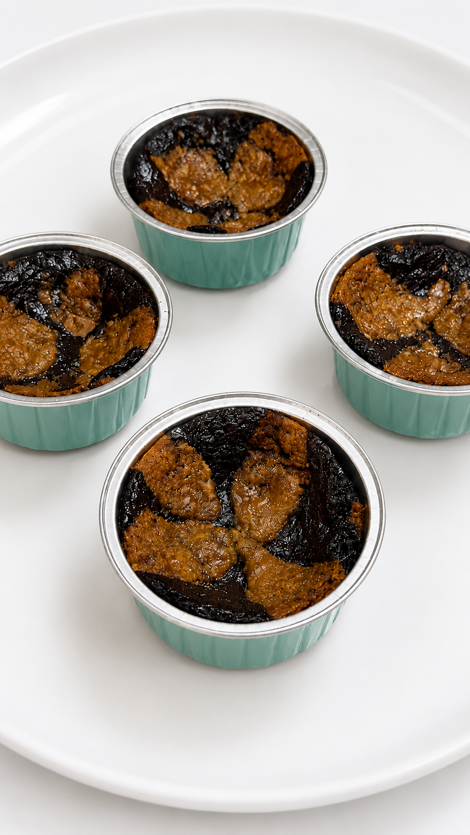 Dark Chocolate Fudgy Brookie Tin